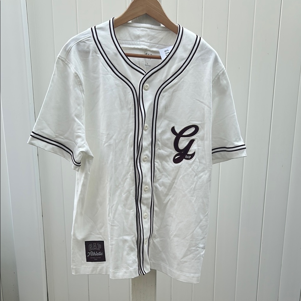 GAP White Shirt with Black Trim